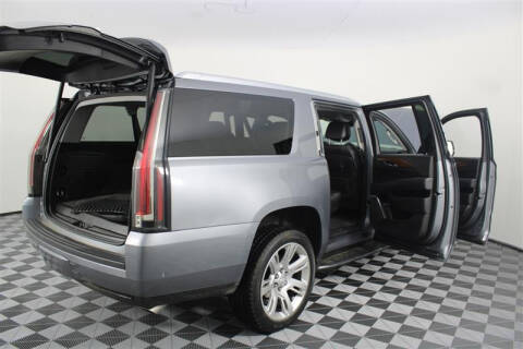 2018 Cadillac Escalade Luxury