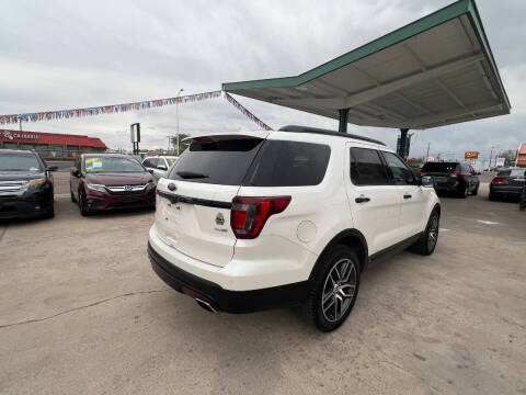 2017 Ford Explorer Sport