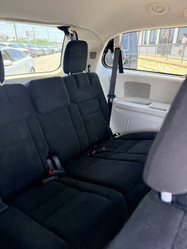 2015 Dodge Grand Caravan SXT Plus