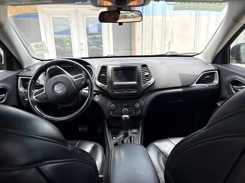 2019 Jeep Cherokee Latitude Plus