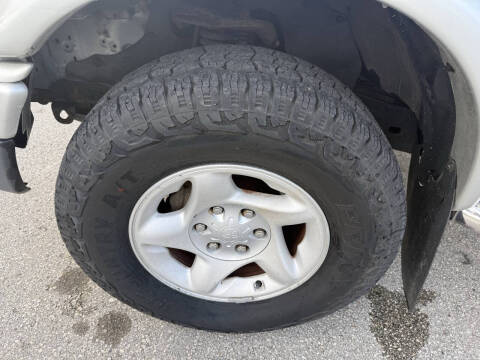 2002 Toyota Tacoma PreRunner V6