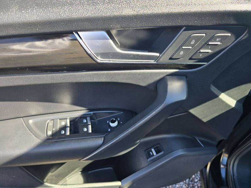 2018 Audi Q5 2.0T quattro Premium Plus