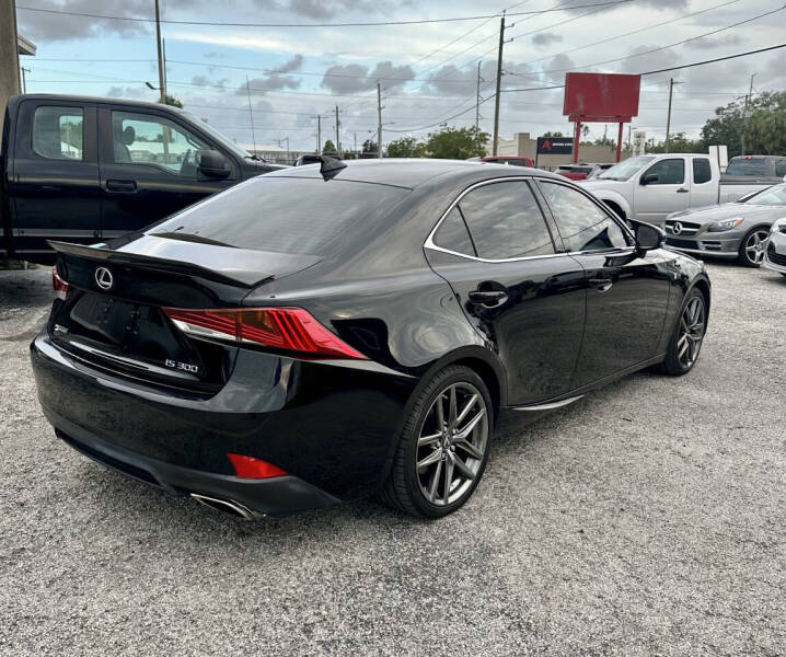 2018 Lexus IS 300