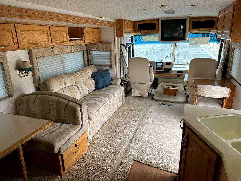 2002 Workhorse W22
