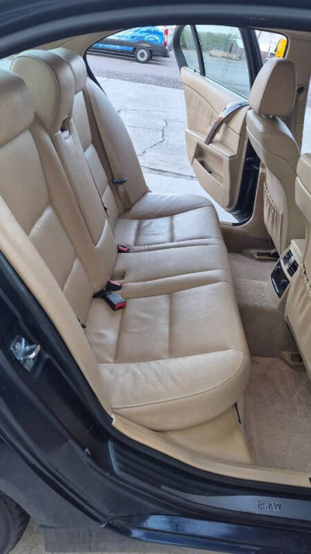 2005 BMW 5 Series 530i