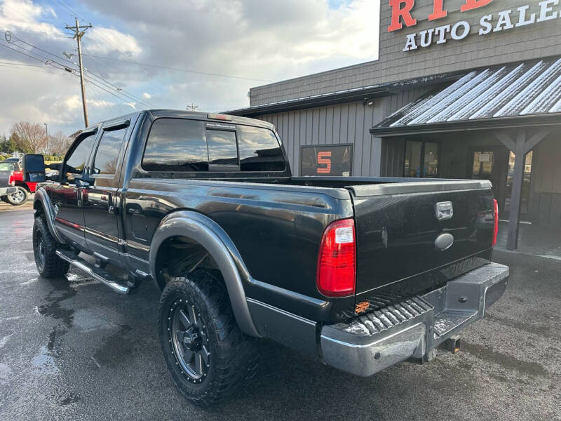 2011 Ford F-250 Super Duty Lariat photo 8