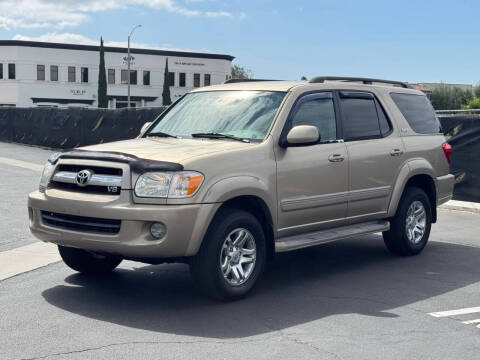 2005 Toyota Sequoia SR5