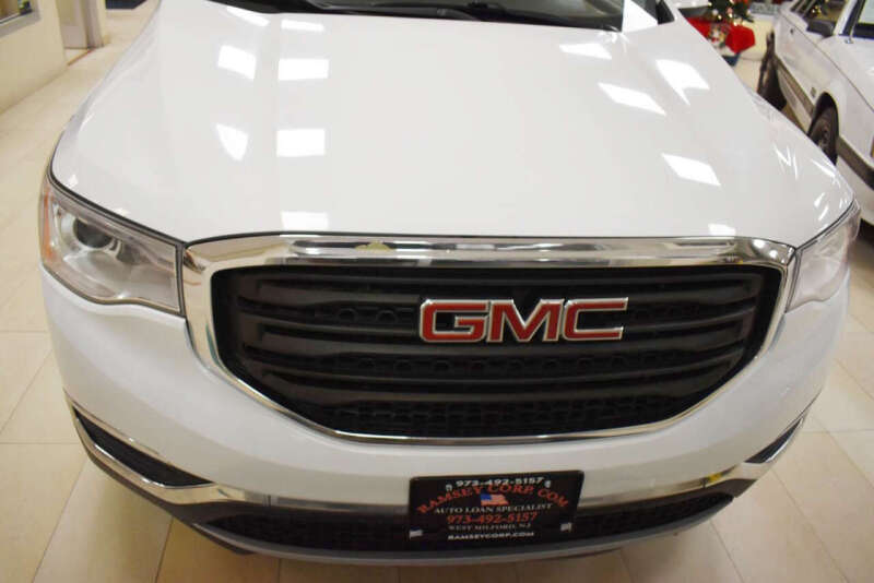 2018 GMC Acadia SLE-1