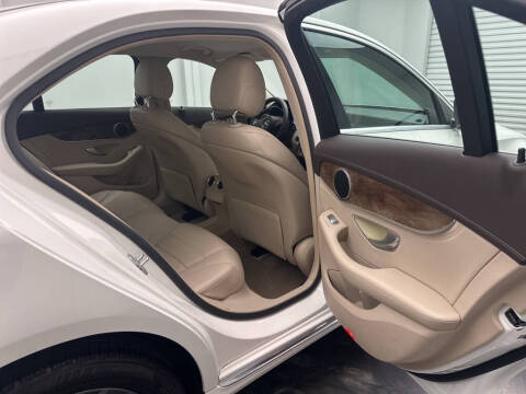 2015 Mercedes-Benz C-Class C 300