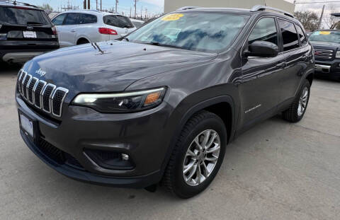 2019 Jeep Cherokee for sale at Hugo Motors INC in El Paso TX