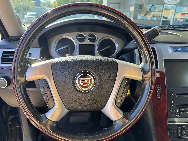 2010 Cadillac Escalade Luxury