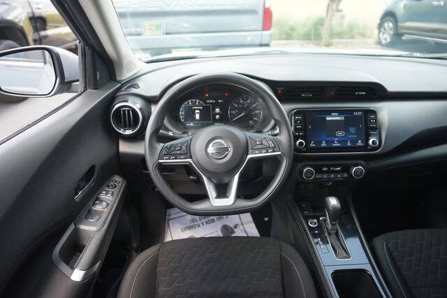 2021 Nissan Kicks SV
