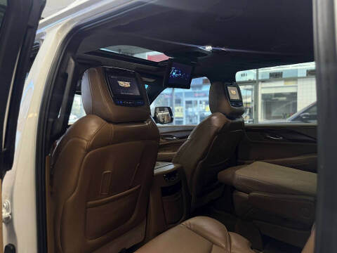 2017 Cadillac Escalade ESV Platinum