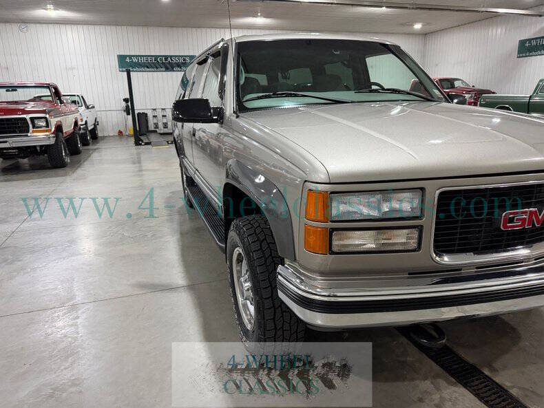 1999 GMC Suburban