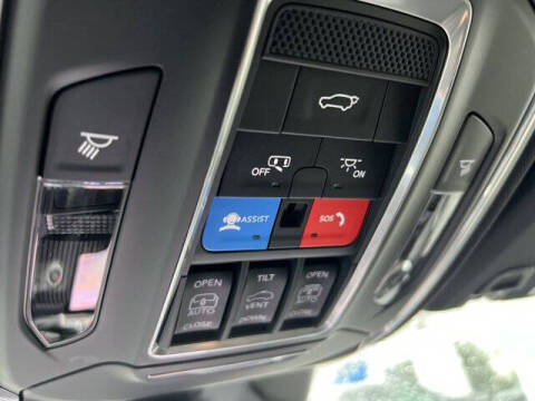 2025 Jeep Grand Cherokee Overland