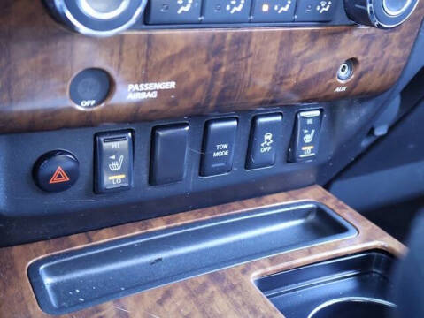 2012 Nissan Titan SL