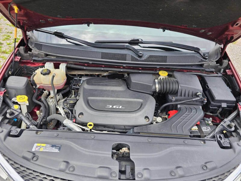 2017 Chrysler Pacifica Touring-L Plus