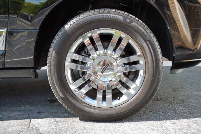 2009 Lincoln Navigator L