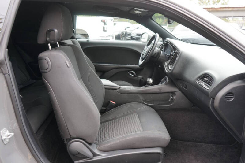 2019 Dodge Challenger SXT