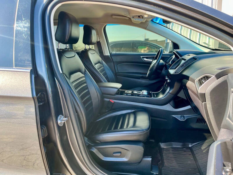 2020 Ford Edge SEL