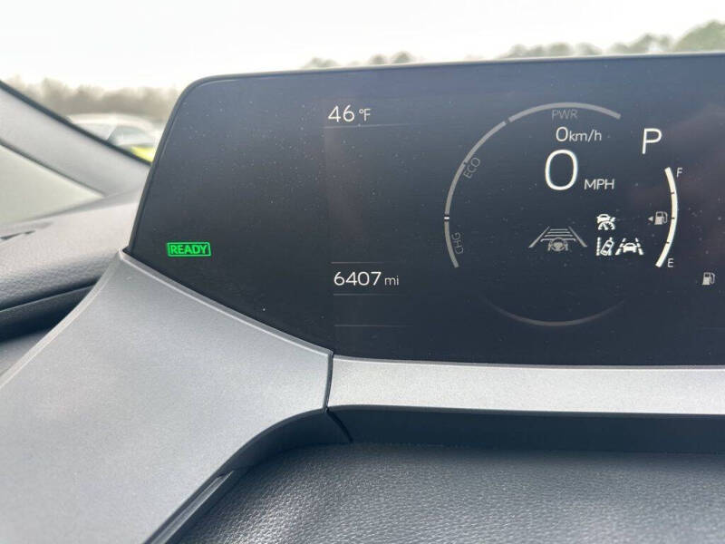 2025 Toyota Prius XLE