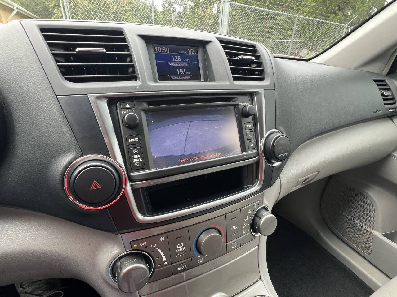 Used Car 2013 Toyota Highlander  Plus 4dr Suv (2.7l L4) For Sale Under $12,000 In Austin, Texas