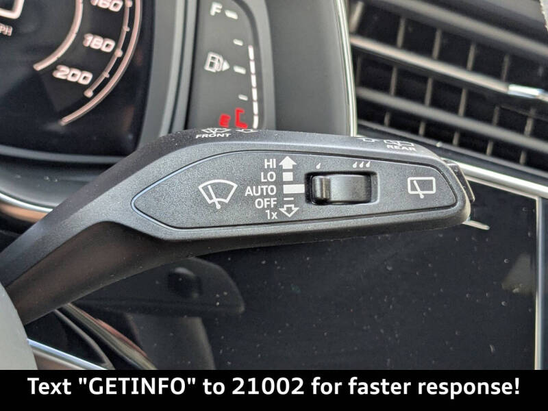 2025 Audi RS Q8 performance 4.0T quattro