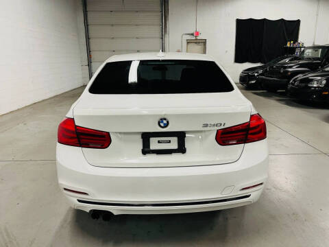 2017 BMW 3 Series 330i xDrive