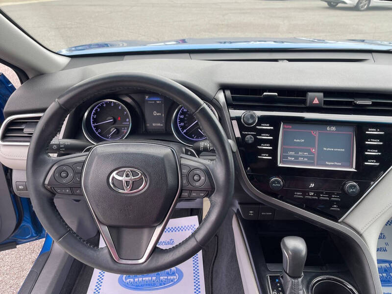 2018 Toyota Camry SE