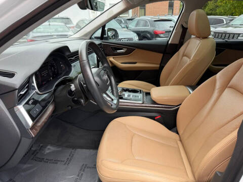 2020 Audi Q7 quattro Premium Plus 55 TFSI