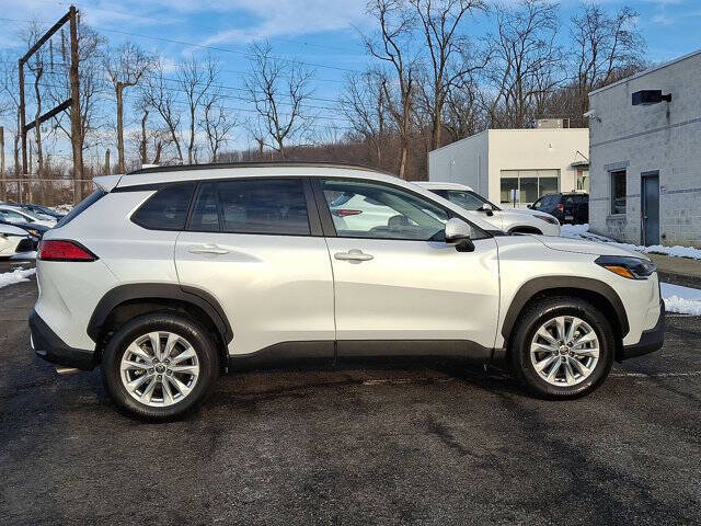 2022 Toyota Corolla Cross LE