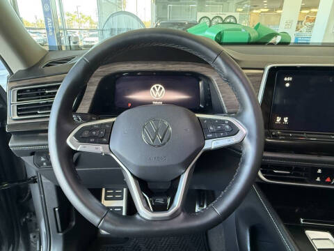 2026 Volkswagen Atlas SEL Premium R-Line 4Motion