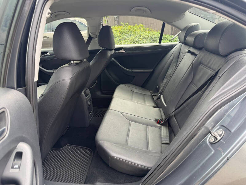 2012 Volkswagen Jetta SE
