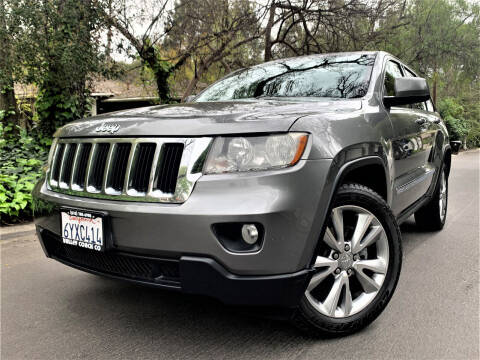 2013 Jeep Grand Cherokee for sale at Valley Coach Co Sales & Lsng in Van Nuys CA