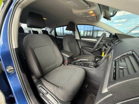 2017 Volkswagen Passat 1.8T S