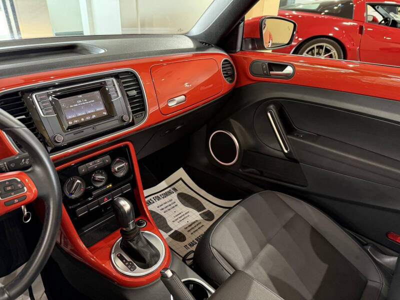 2019 Volkswagen Beetle Convertible 2.0T S