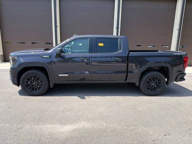 2025 GMC Sierra 1500 Elevation Standard