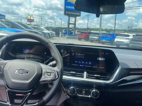 2025 Chevrolet Trax RS