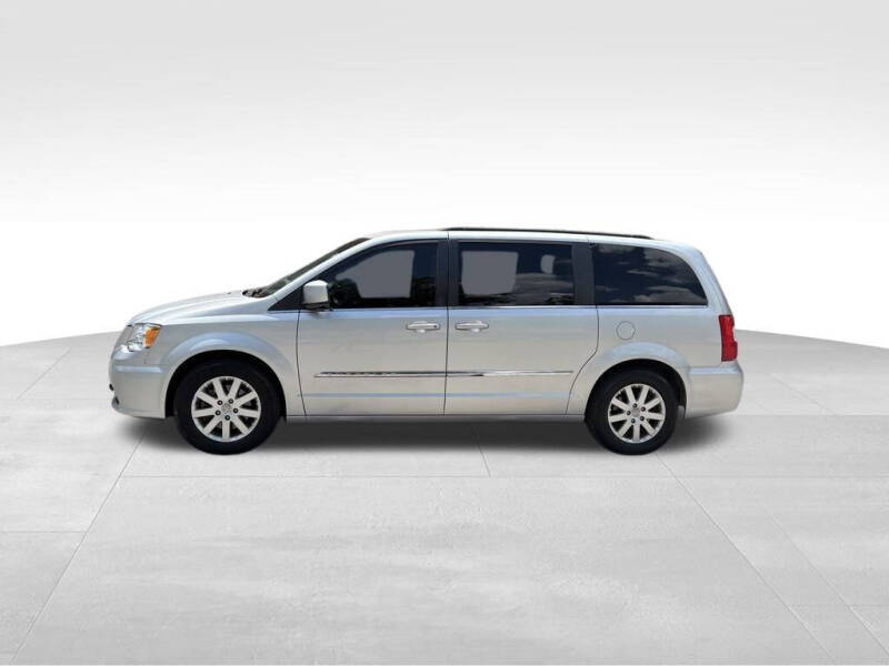 Used 2012 Chrysler Town & Country Touring with VIN 2C4RC1BG6CR221191 for sale in Maysville, KY