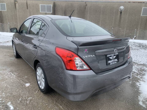 2019 Nissan Versa S Plus