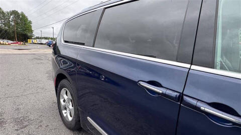 2017 Chrysler Pacifica Touring-L Plus