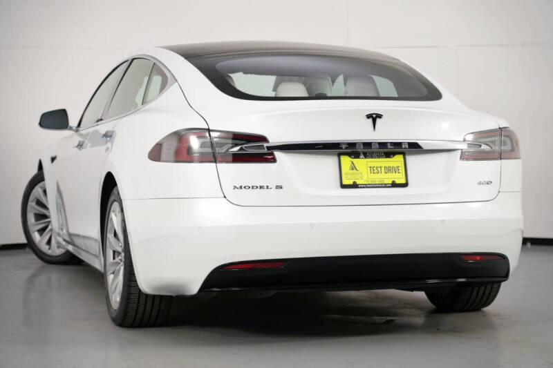 2017 Tesla Model S 90D