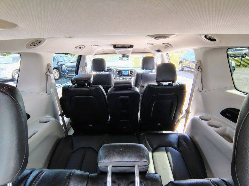 2018 Chrysler Pacifica Touring L