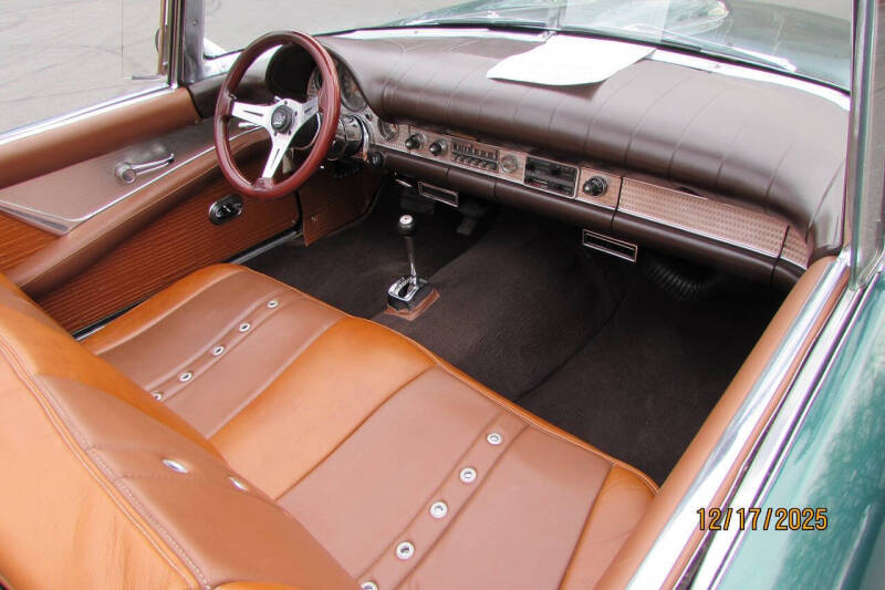 1957 Ford Thunderbird