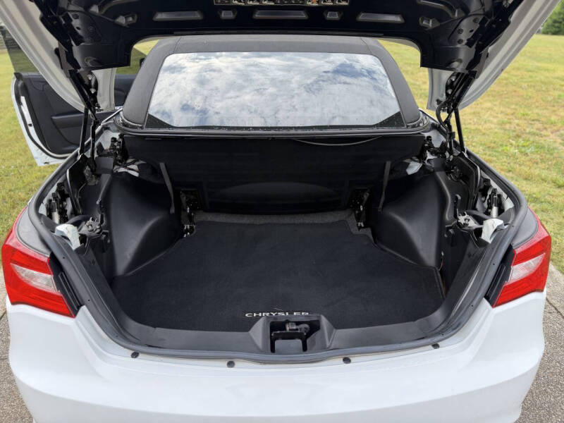 2012 Chrysler 200 Touring