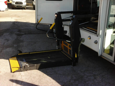 2011 Ford E-Series E-450 SD