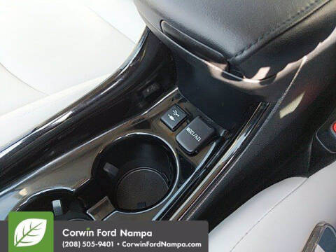 2019 Toyota Prius XLE AWD-e