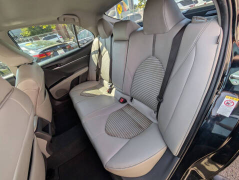 2018 Toyota Camry SE