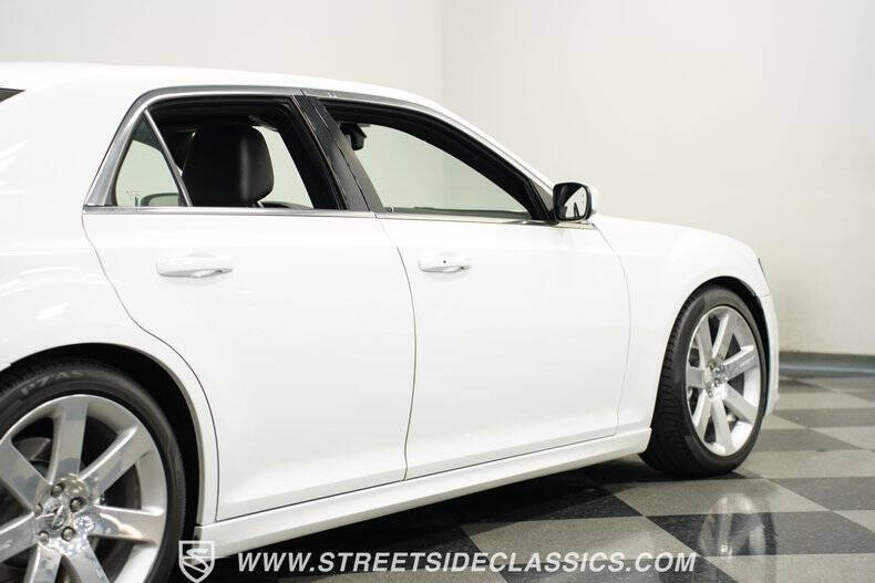 2012 Chrysler 300 SRT8