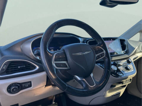 2021 Chrysler Pacifica Touring L